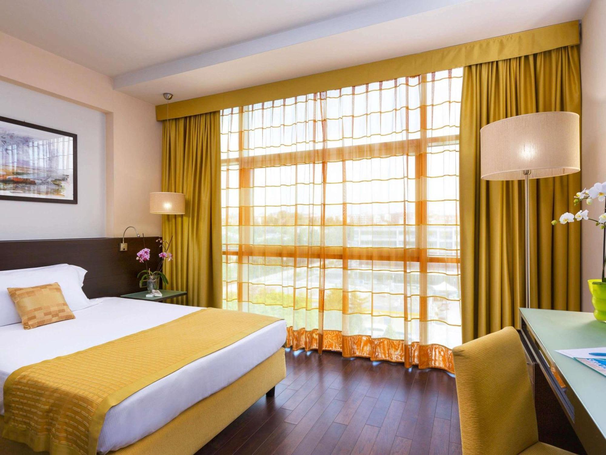 Standard Room with 1 Single Bed,1716986564:JPEG